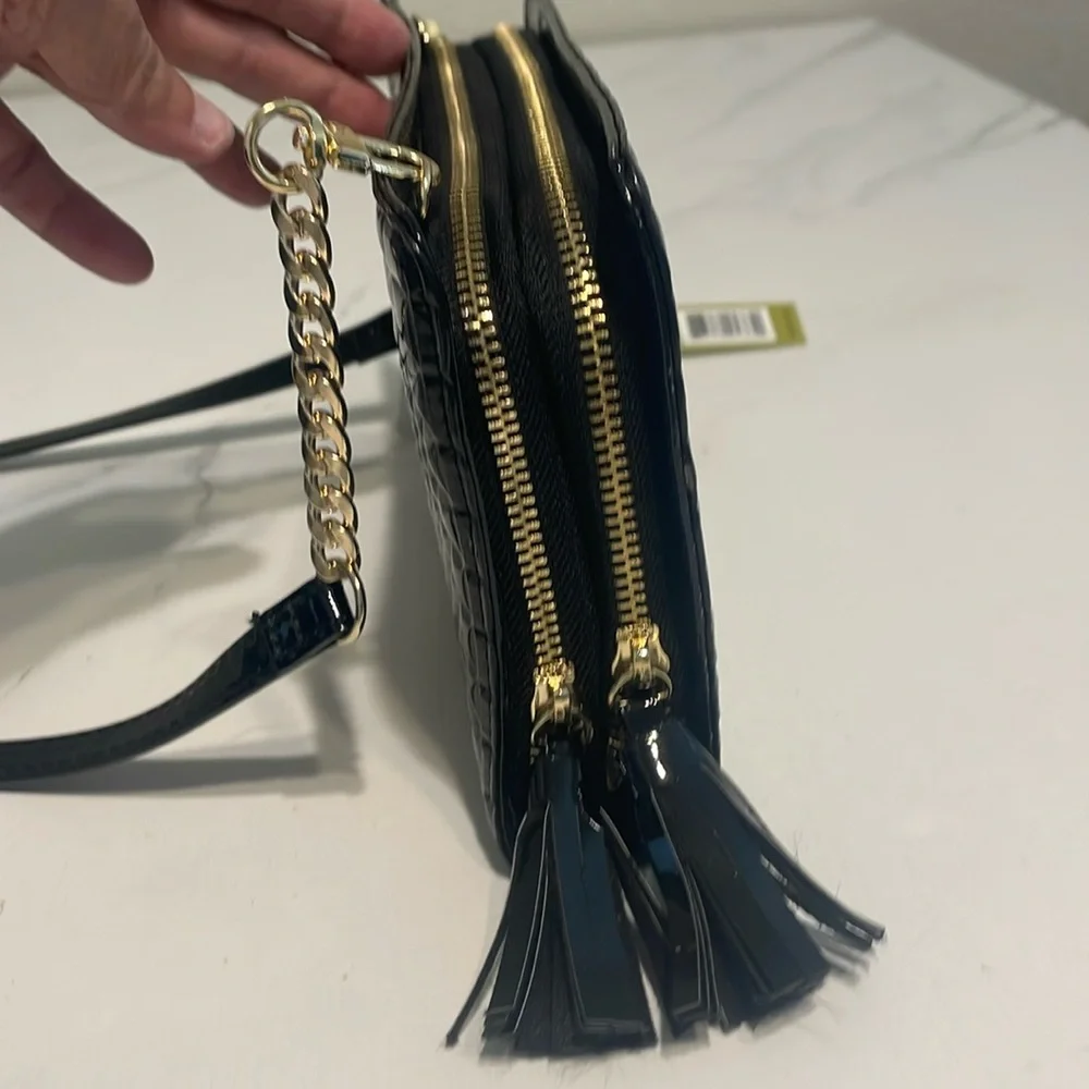 Gianni Bini NWT🖤 Charged up purse with Power Bank - Picture 12 of 17